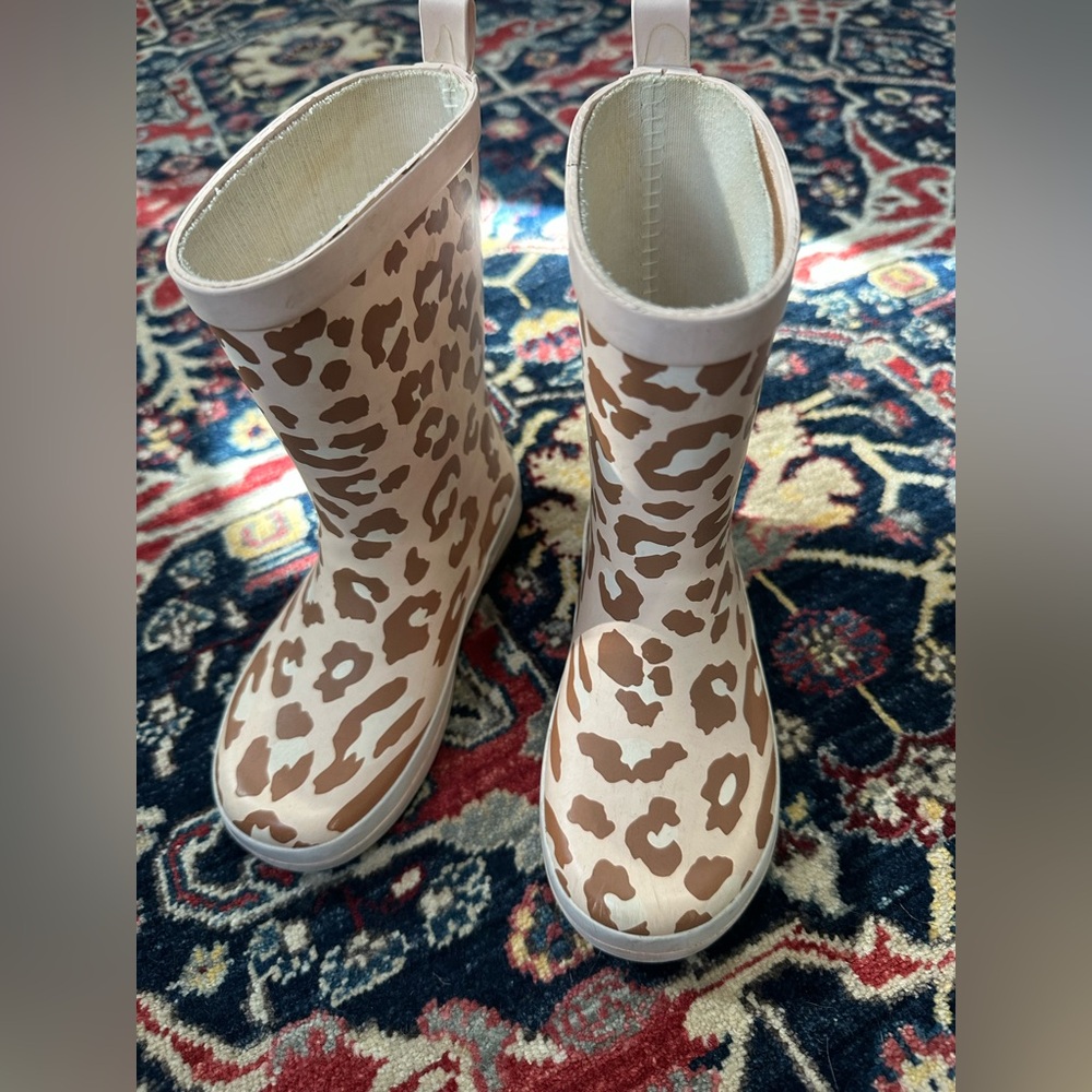 Seed leopard girls rain boots size 28